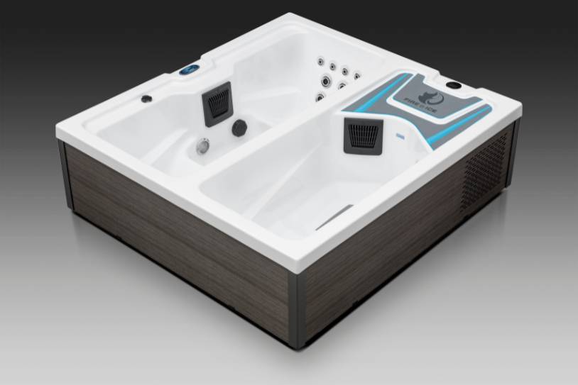 Isometric right view of Fire & Ice dual therapy tub with hot and cold sections.